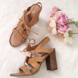 Franco Sarto 🌷 Camel Lace-Up Block Heel SZ 7.5